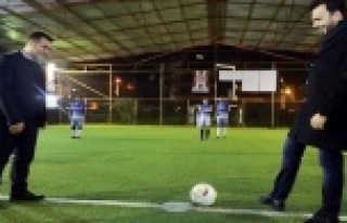 Yücel ve Toklu başlama vuruşunu birlikte yaptı