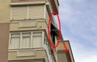 12’inci katan düştü, cesedi saatler sonra fark...