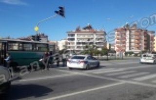 Alanya'da korkutan halk otobüsü kazası