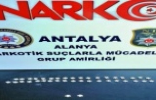 Alanya Polisi uyuşturucuya geçit vermiyor!