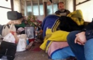 Alanya’daki evsizlere yardım polisten geldi