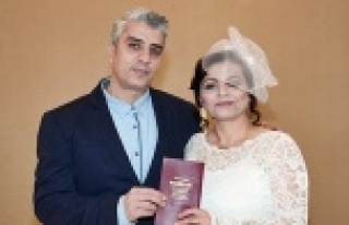 Alanyalı çiftler geleneği bozmadı!