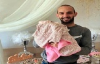 Alanyasporlu Efecan baba oldu