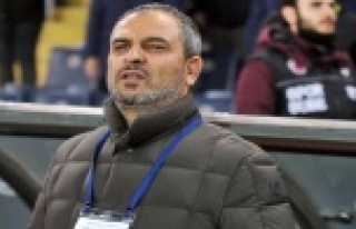 Alanyasporlu Özçelik’ten hakem Aydınus’a sert...