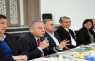 Büyükşehrin adayı Böcek Konyalıları dinledi