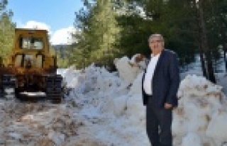 Büyükşehrin karla mücadelesi devam ediyor