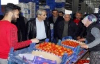 Cumhur ittifakının adayı Dülgeroğlu esnaf turundaydı