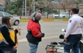 Herkes kaza yaptı sandı o selfie çekti!