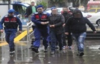 Jandarmadan uyuşturucu tacirlerine baskın: 1 tutuklama