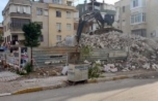 Metruk binalar bir bir yıkılıyor