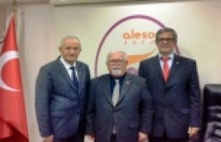 Vatan Partisi Alanya’da hız kesmiyor