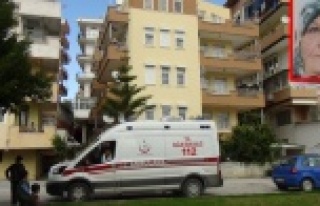 Yaşlı kadın evinde ölü bulundu