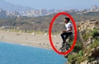 40 metre yüksekten canına kıymak istedi!