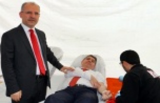 Adliyede kan bağışı