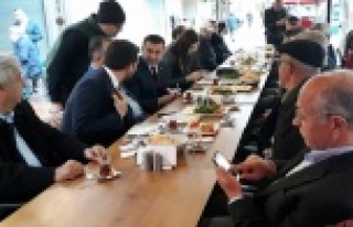 Cuma grubunun konuğu Yücel oldu