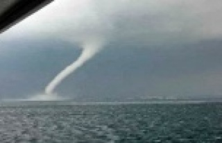 Sağanak sonrası çıkan hortum korkuttu!