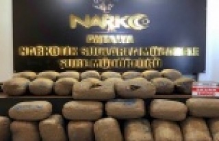 Sebze kamyonunun boş kasalarından uyuşturucu çıktı!