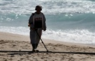 Sezon öncesi Alanya sahillerine defineci akını!