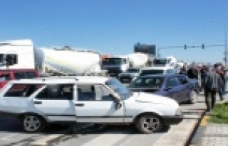 Yürekleri ağza getiren kazada 2 kişi yaralandı!