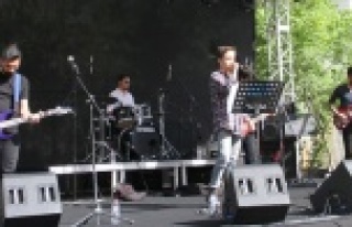 AHEP'ten kanser hastalarının yararına konserli...