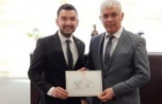 Alanyalı muhtarlar mazbatalarını aldı