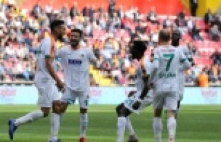 Alanyaspor golleri kaçırdı, beraberliğe razı...