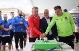 Başkan Çavuşoğlu'nun doğum gününü kutladılar