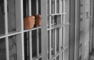 Cezaevinden 3 yıl önce firar eden şüpheli saklandığı...