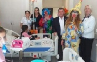 CHP hastanedeki çocukları unutmadı