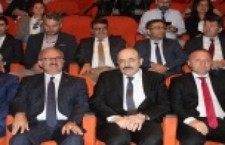 "Doktoralı insan kaynağımızı arttırmalıyız"