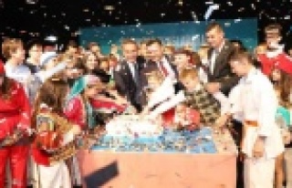Dünya çocukları Alanya festivalinde buluştu