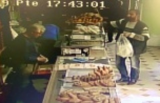 Fırının sadaka kutusunu ekmeklerin arasına koyup...