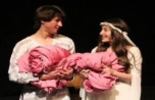 Liseler arası tiyatro şenliği seyircisiyle buluşmaya...