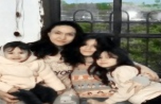 Minik Merve'nin sırasına karanfiller bırakıldı