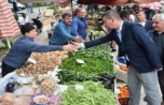 Üretici pazarcıdan Yücel'e yer teşekkürü