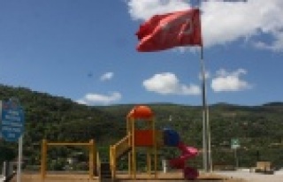 Alanya Belediyesi 68 mahallede 78 park yaptı