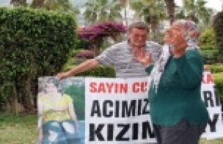Alanya'da kızı 9 yıl önce kaybolan çaresiz...