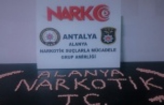 Alanya’da 568 adet uyuşturucu hap ele geçirildi