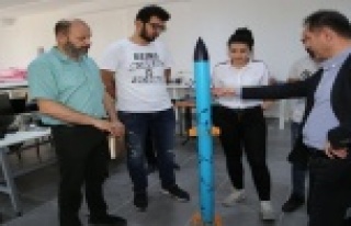 ALKÜ öğrencileri uydu ayrılma sistemli roket yaptı