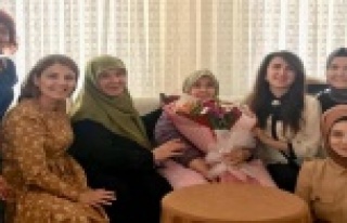 Anneler Gününde şehit annelerini ziyaret ettiler