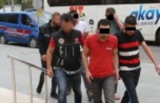 Gaziantep'ten Alanya'ya uyuşturucu getiren...