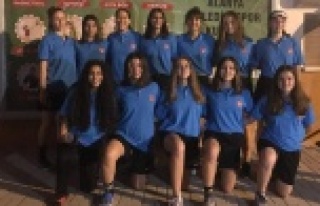 Kızlarımız Türkiye şampiyonasına katılıyor