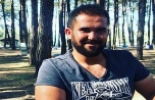 Motosiklet kazasında kasksız sürücü hayatını...