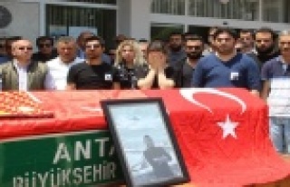 Sertel’in kazı arkadaşları gözyaşlarına boğuldu