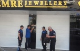 Alanya'daki dolandırıcı kuyumcu mühürlendi