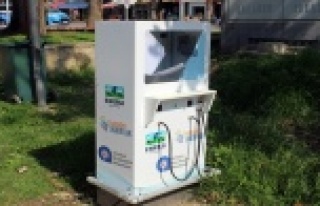 Engelli araç şarj istasyonunu parçaladılar