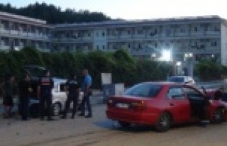 Kontrolsüz kavşakta trafik kazası: 5 yaralı