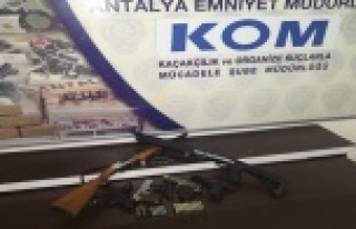 Silah kaçakçılığı operasyonu: 3 gözaltı
