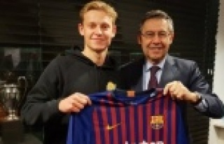 Yılın transferi Frenkie de Jong Alanya’da tatil...