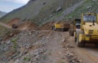 Alanya Belediyesi Söbüçimen'de çalışıyor